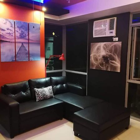 Cubao Manhattan Heights Unit 11Pq Tower B, 1Br Кесон Сити Екстериор снимка