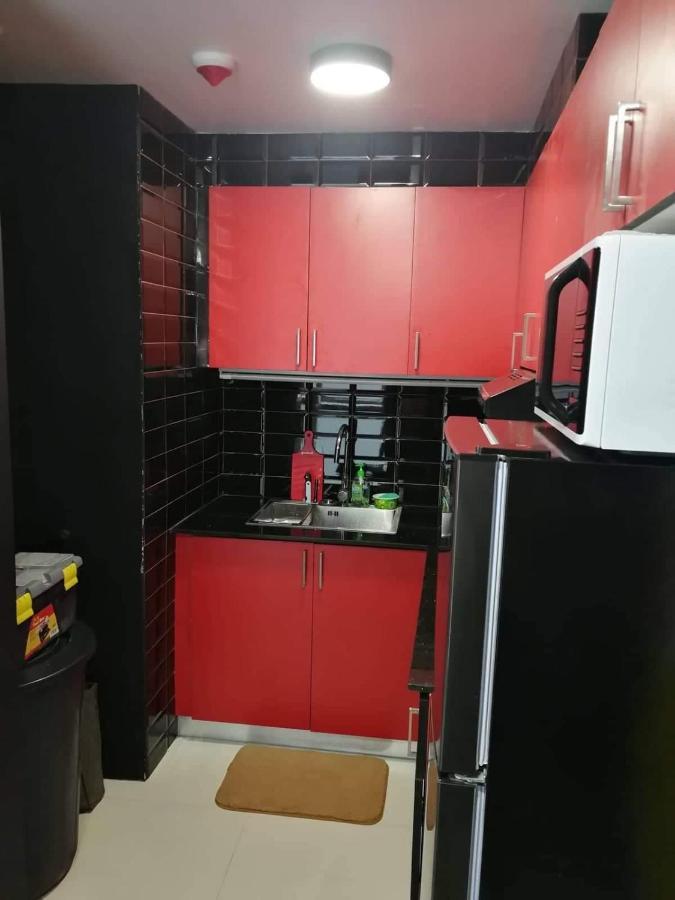 Cubao Manhattan Heights Unit 11Pq Tower B, 1Br Кесон Сити Екстериор снимка