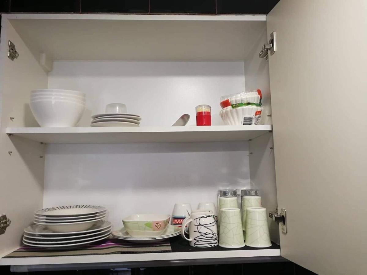 Cubao Manhattan Heights Unit 11Pq Tower B, 1Br Кесон Сити Екстериор снимка